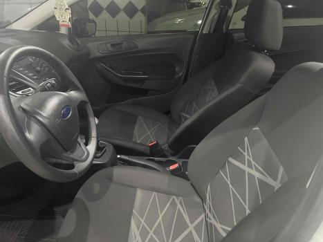 FORD Fiesta Hatch , Foto 8