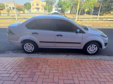 FORD Fiesta Sedan 1.6 4P FLEX, Foto 8
