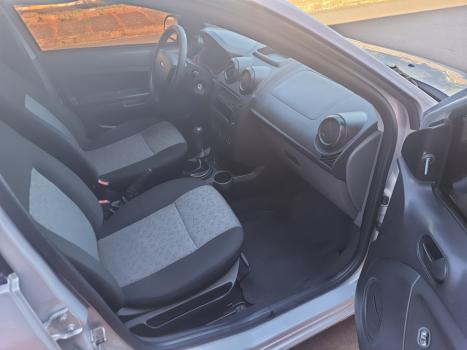 FORD Fiesta Sedan 1.6 4P FLEX, Foto 9