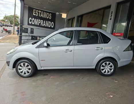 FORD Fiesta Sedan 1.6 4P FLEX, Foto 2