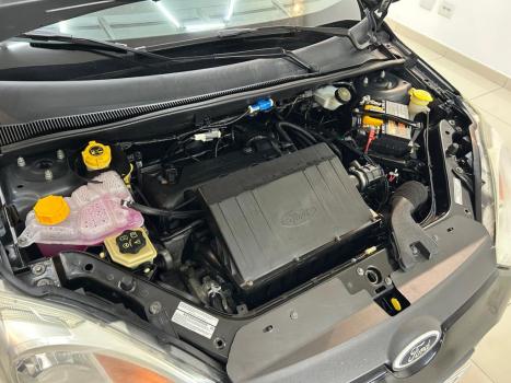 FORD Fiesta Sedan 1.6 4P ROCAM FLEX, Foto 6