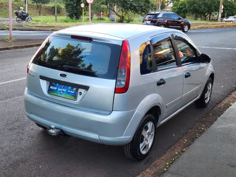 FORD Fiesta Sedan 1.0 4P, Foto 2