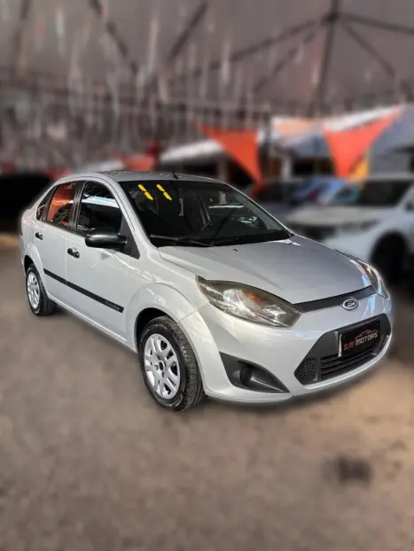 FORD Fiesta Sedan 1.6 4P ROCAM FLEX, Foto 2