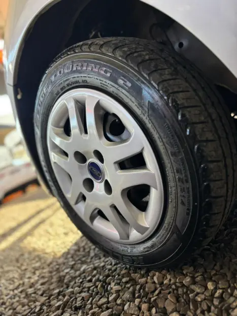 FORD Fiesta Sedan 1.6 4P ROCAM FLEX, Foto 9