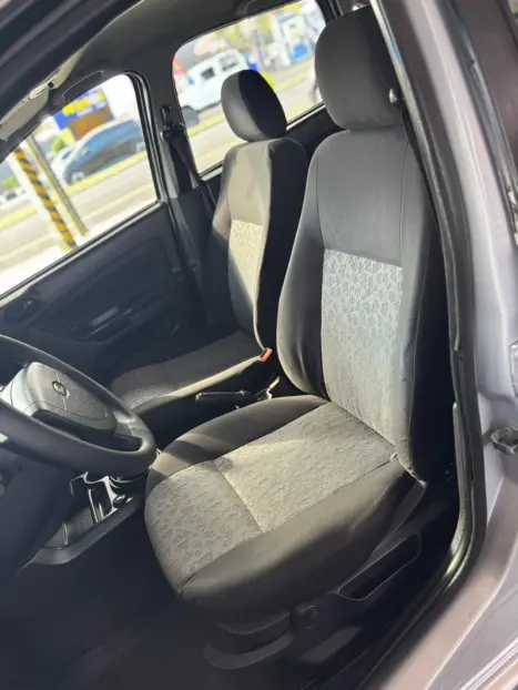 FORD Fiesta Sedan 1.6 4P ROCAM FLEX, Foto 11