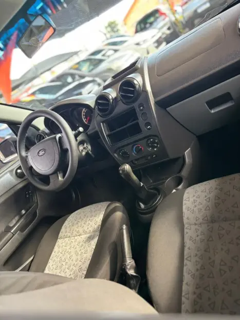 FORD Fiesta Sedan 1.6 4P ROCAM FLEX, Foto 14