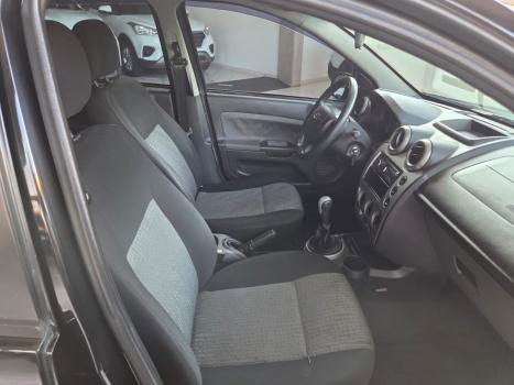 FORD Fiesta Sedan 1.6 4P ROCAM FLEX, Foto 9