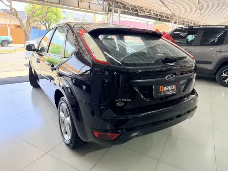 FORD Focus Hatch 1.6 16V 4P SE FLEX, Foto 9
