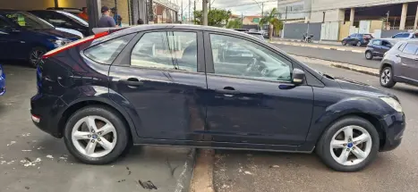 FORD Focus Hatch 1.6 16V 4P FLEX GL, Foto 3