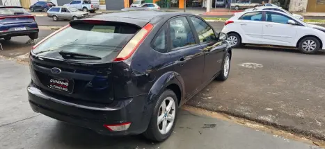 FORD Focus Hatch 1.6 16V 4P FLEX GL, Foto 4