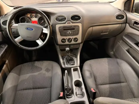 FORD Focus Hatch 1.6 16V 4P SE FLEX, Foto 7