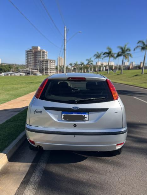FORD Focus Hatch 1.6 4P, Foto 4