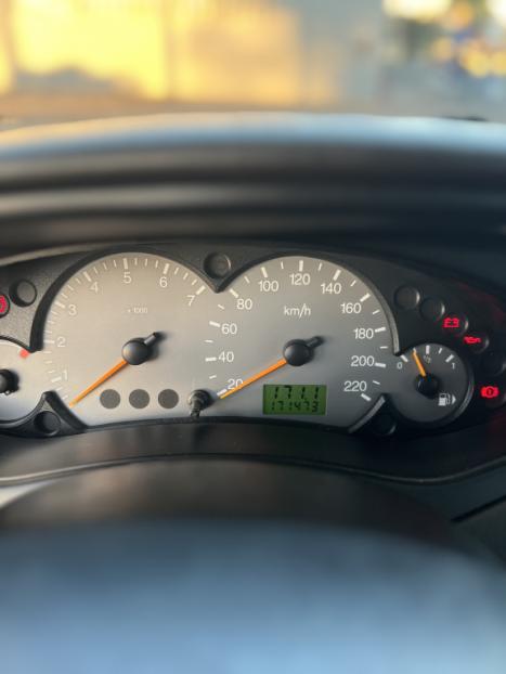 FORD Focus Hatch 1.6 4P, Foto 9