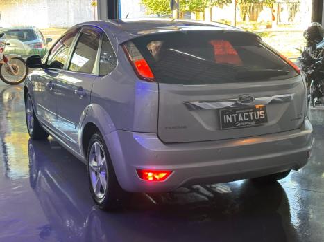 FORD Focus Hatch 2.0 16V 4P FLEX AUTOM�TICO, Foto 2