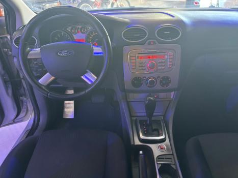 FORD Focus Hatch 2.0 16V 4P FLEX AUTOM�TICO, Foto 8