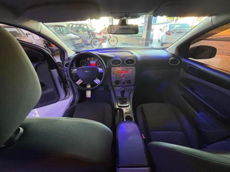 FORD Focus Hatch 2.0 16V 4P FLEX AUTOM�TICO, Foto 10