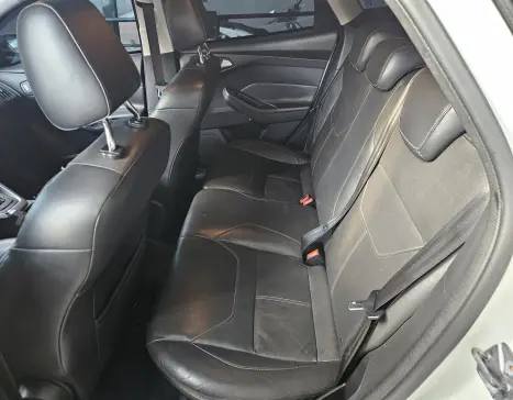 FORD Focus Sedan 2.0 16V 4P FLEX TITANIUM PLUS POWERSHIFT AUTOM�TICO, Foto 6