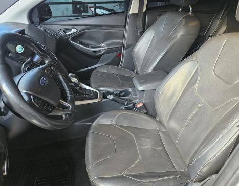 FORD Focus Sedan 2.0 16V 4P FLEX TITANIUM PLUS POWERSHIFT AUTOM�TICO, Foto 8