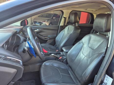 FORD Focus Sedan 2.0 16V 4P FLEX TITANIUM PLUS POWERSHIFT AUTOM�TICO, Foto 9