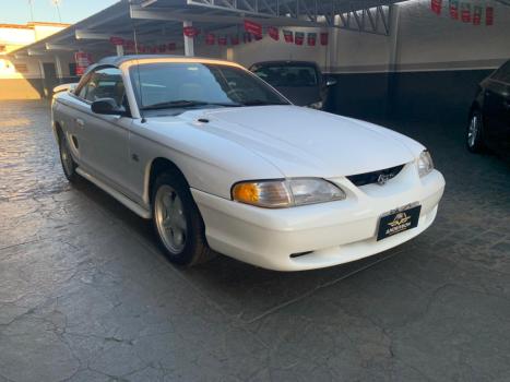 FORD Mustang 5.0 V8 32V GT COUP� AUTOM�TICO, Foto 2