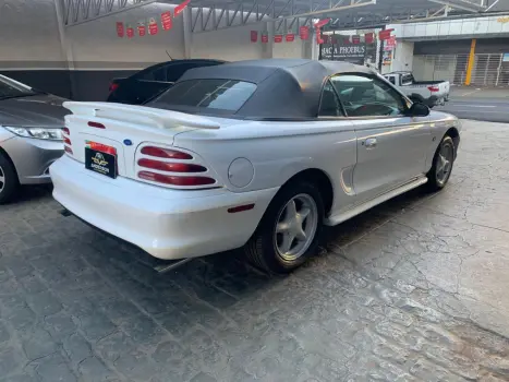 FORD Mustang 5.0 V8 32V GT COUP�, Foto 4