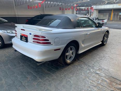 FORD Mustang 5.0 V8 32V GT COUP�, Foto 4
