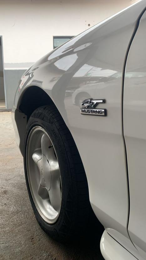 FORD Mustang 5.0 V8 32V GT COUP�, Foto 8