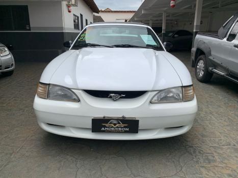 FORD Mustang 5.0 V8 32V GT COUP�, Foto 1