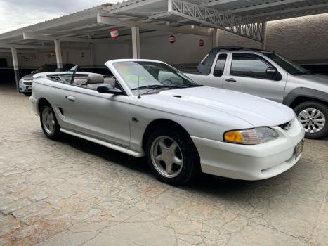 FORD Mustang 5.0 V8 32V GT COUP�, Foto 2