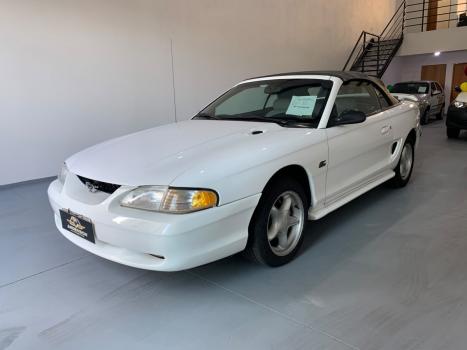 FORD Mustang 5.0 V8 32V GT COUP�, Foto 3