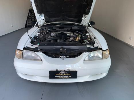 FORD Mustang 5.0 V8 32V GT COUP�, Foto 7