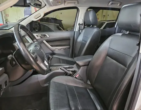 FORD Ranger 2.5 16V LIMITED CABINE DUPLA, Foto 8 FORD Ranger 2.5 16V LIMITED CABINE DUPLA, Foto 8