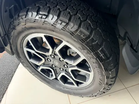 FORD Ranger 3.0 V6 4X4 LIMITED PLUS TURBO DIESEL CABINE DUPLA AUTOM�TICO, Foto 11