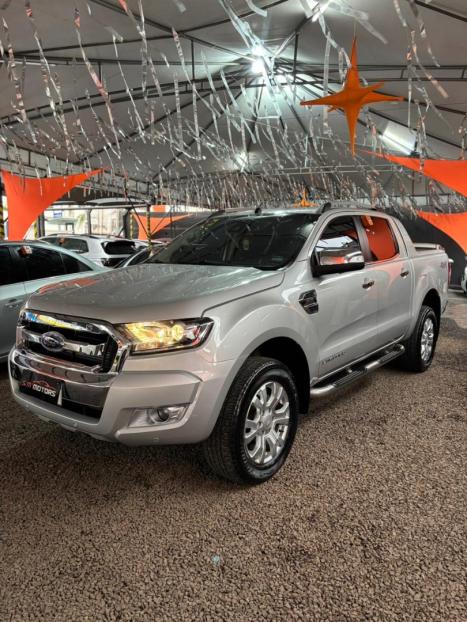 FORD Ranger 3.2 20V CABINE DUPLA 4X4 LIMITED TURBO DIESEL AUTOMÁTICO, Foto 1 FORD Ranger 3.2 20V CABINE DUPLA 4X4 LIMITED TURBO DIESEL AUTOMÁTICO, Foto 1