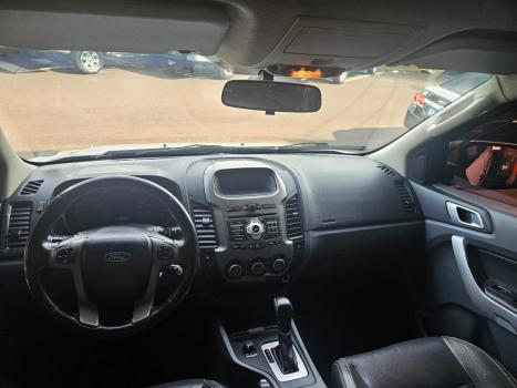 FORD Ranger 3.2 20V XLT 4X4 CABINE DUPLA TURBO DIESEL AUTOMTICO, Foto 5