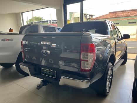 FORD Ranger 3.2 20V CABINE DUPLA 4X4 LIMITED TURBO DIESEL AUTOM�TICO, Foto 4