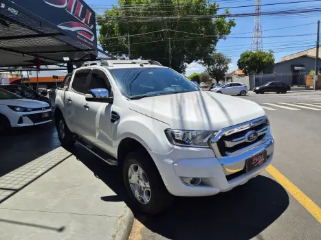 FORD Ranger 3.2 20V XLT 4X4 CABINE DUPLA TURBO DIESEL AUTOMÁTICO, Foto 2