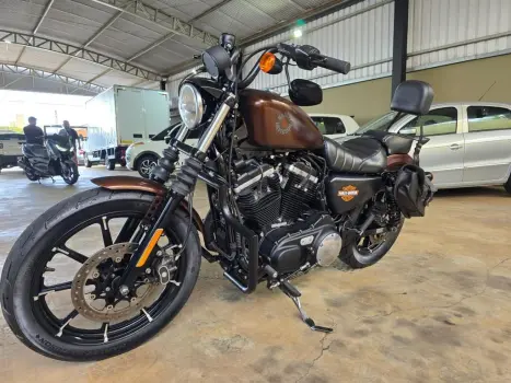 HARLEY DAVIDSON Sportster XL 883 IRON, Foto 1
