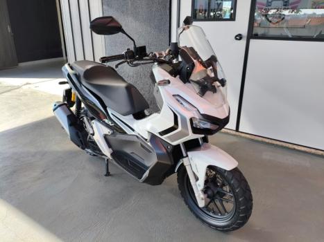 HONDA ADV 150 , Foto 3