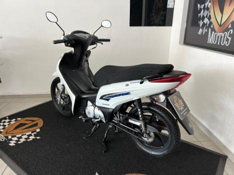 HONDA Biz 125 EX, Foto 6