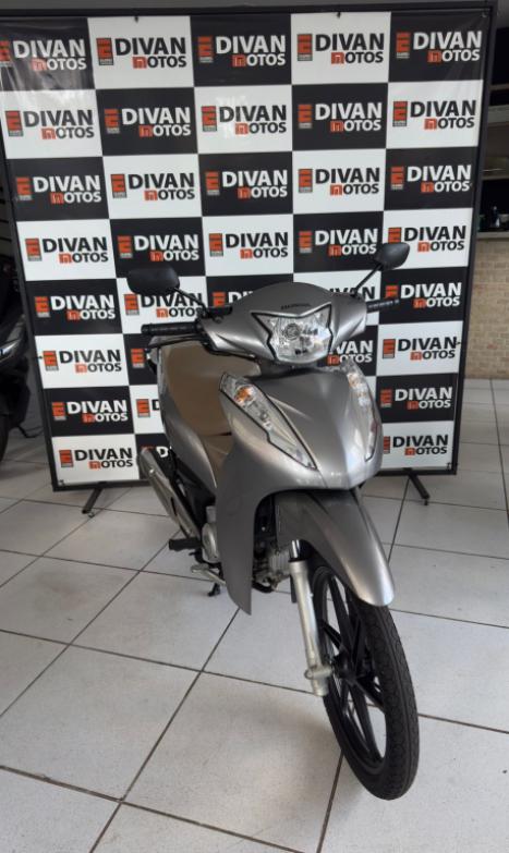 HONDA Biz 125 EX, Foto 3