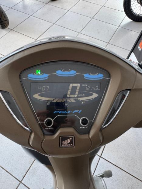 HONDA Biz 125 EX, Foto 4