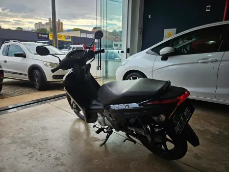 HONDA Biz 125 EX, Foto 6