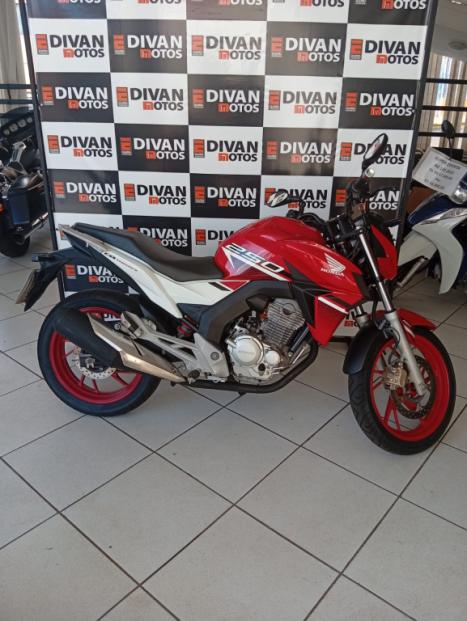 HONDA CB 250 F Twister FLEXONE, Foto 1