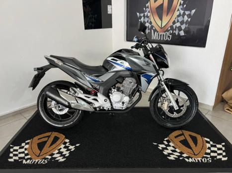 HONDA CB 250 F Twister FLEXONE, Foto 1