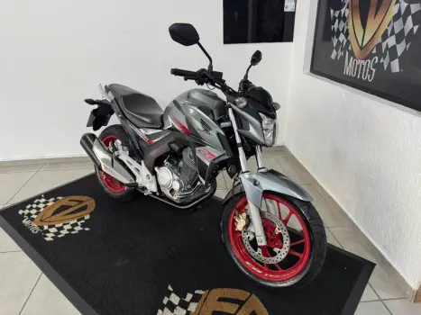 HONDA CB 250 F Twister FLEXONE, Foto 2