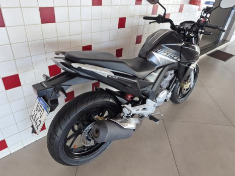 HONDA CB 250 F Twister FLEXONE, Foto 3