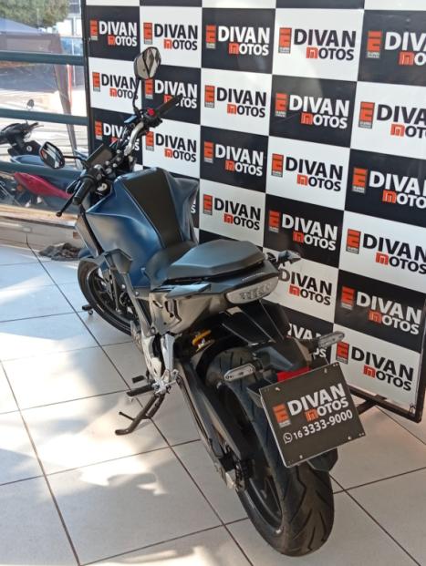 HONDA CB 300 F Twister FLEX ABS, Foto 4