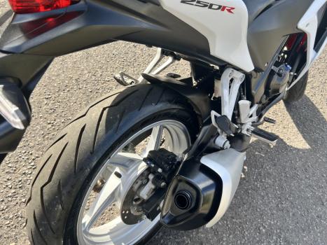 HONDA CBR 250 R, Foto 6