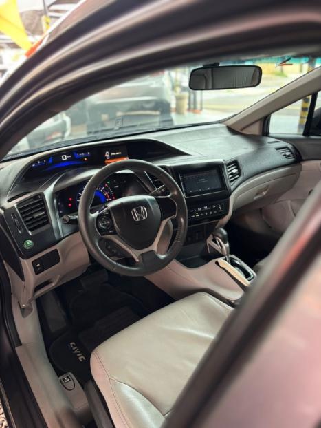HONDA Civic 1.8 16V 4P FLEX LXS AUTOM�TICO, Foto 15